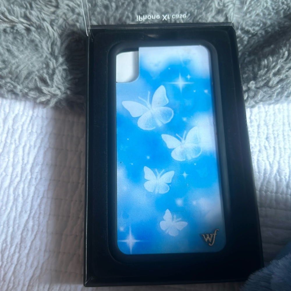 Wildflower case blue